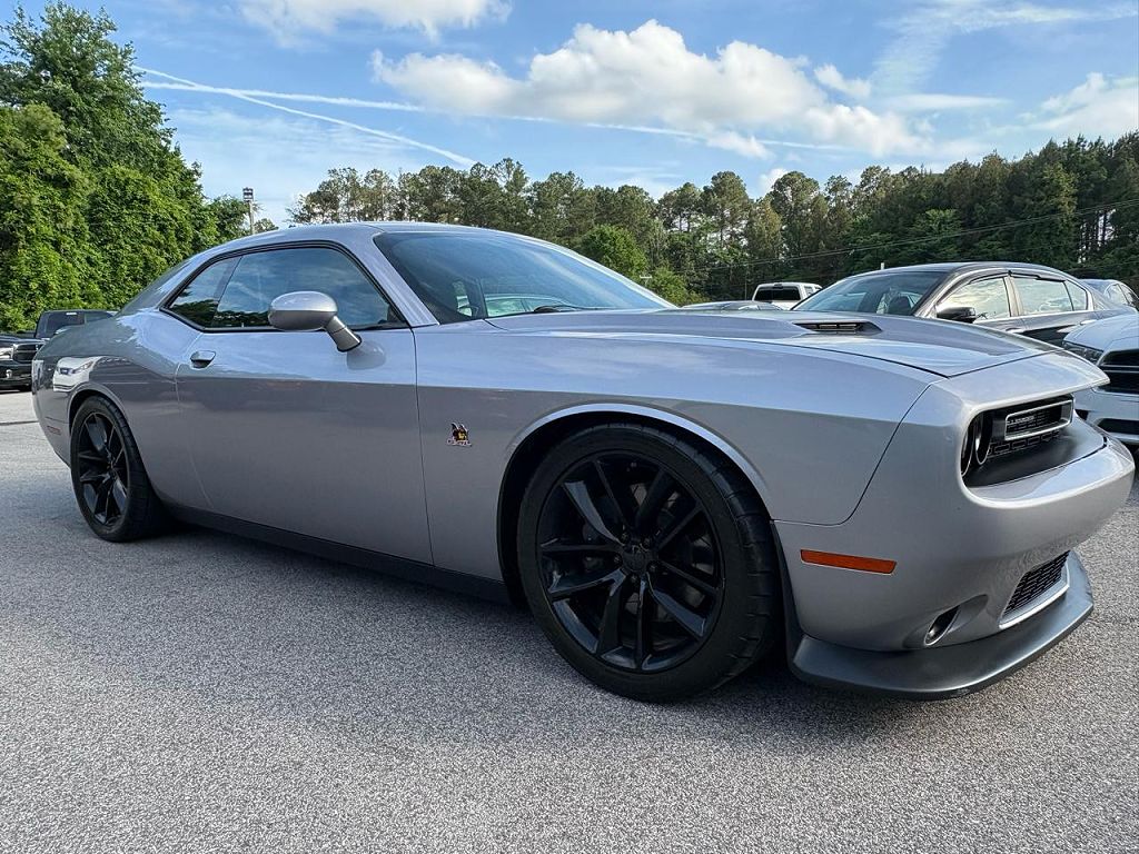 2015 Dodge Challenger R/T Scat Pack Shaker