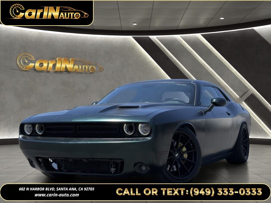 2016 Dodge Challenger 392 Hemi Scat Pack Shaker