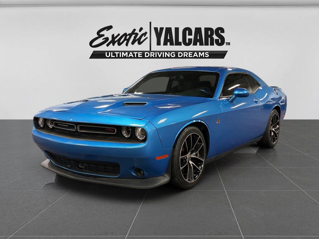 2015 Dodge Challenger R/T Scat Pack Shaker