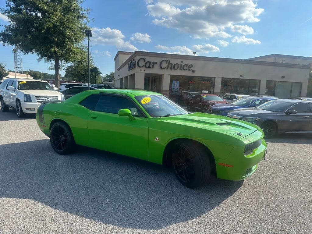 2017 Dodge Challenger 392 Hemi Scat Pack Shaker