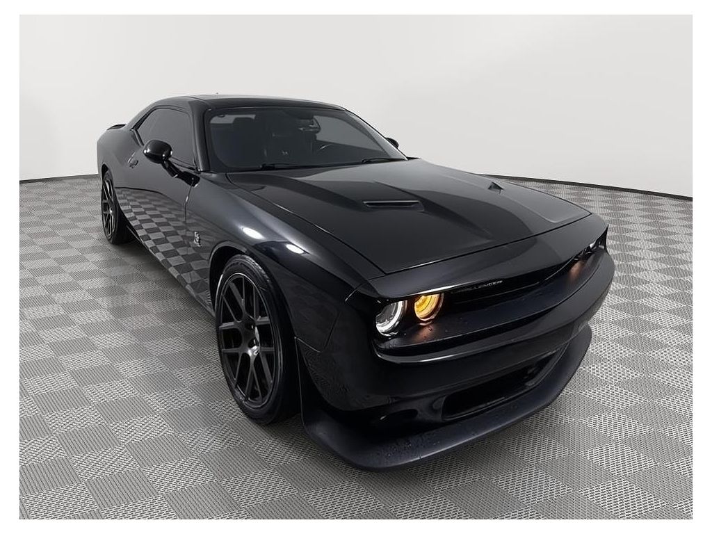 2016 Dodge Challenger 392 Hemi Scat Pack Shaker