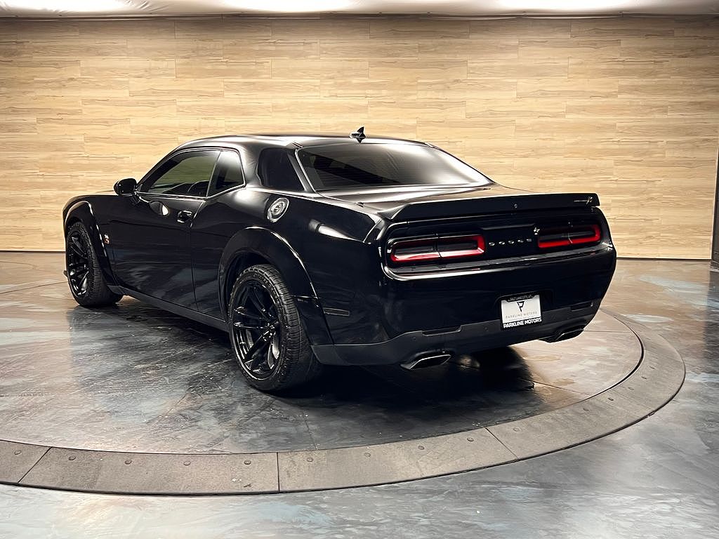 2022 Dodge Challenger R/T Scat Pack Widebody