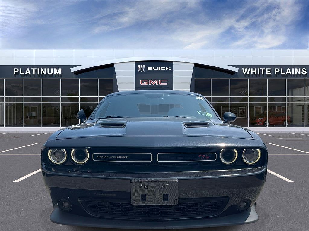 2015 Dodge Challenger R/T Scat Pack Shaker