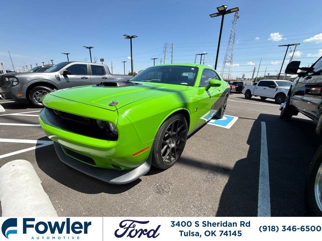 2017 Dodge Challenger 392 Hemi Scat Pack Shaker