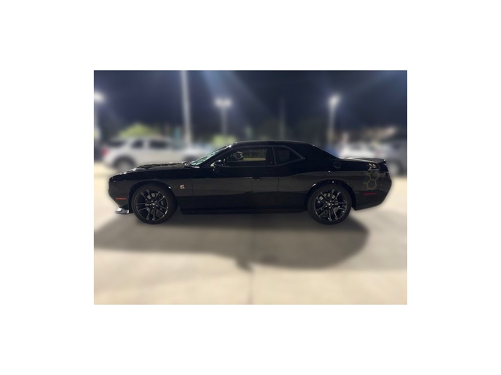 2022 Dodge Challenger R/T Scat Pack Widebody