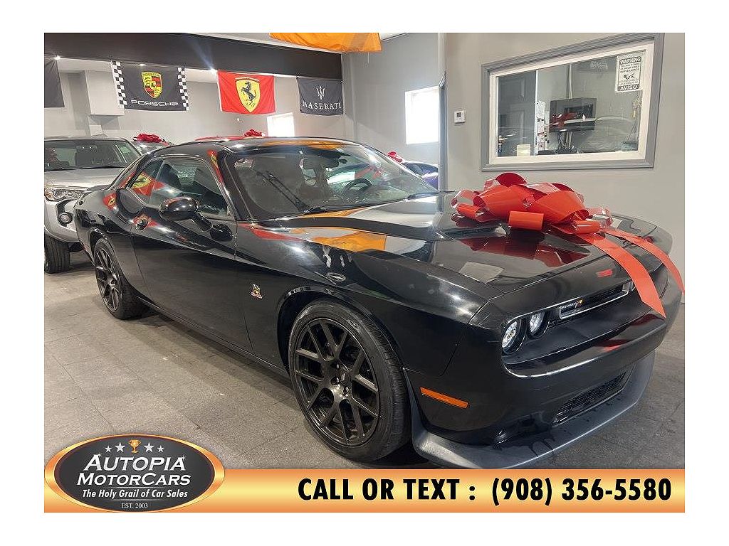 2017 Dodge Challenger 392 Hemi Scat Pack Shaker