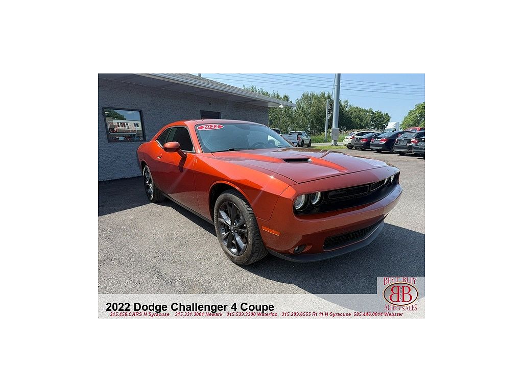 2022 Dodge Challenger SXT