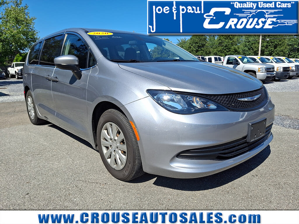 2020 Chrysler Voyager L