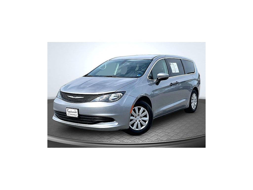 2020 Chrysler Voyager L