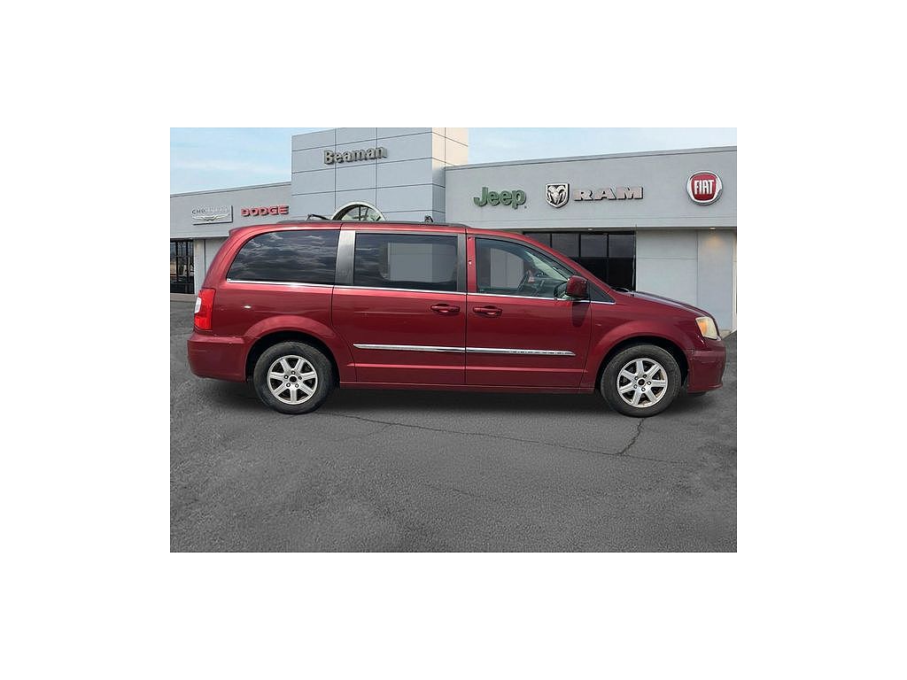 2012 Chrysler Town & Country Touring