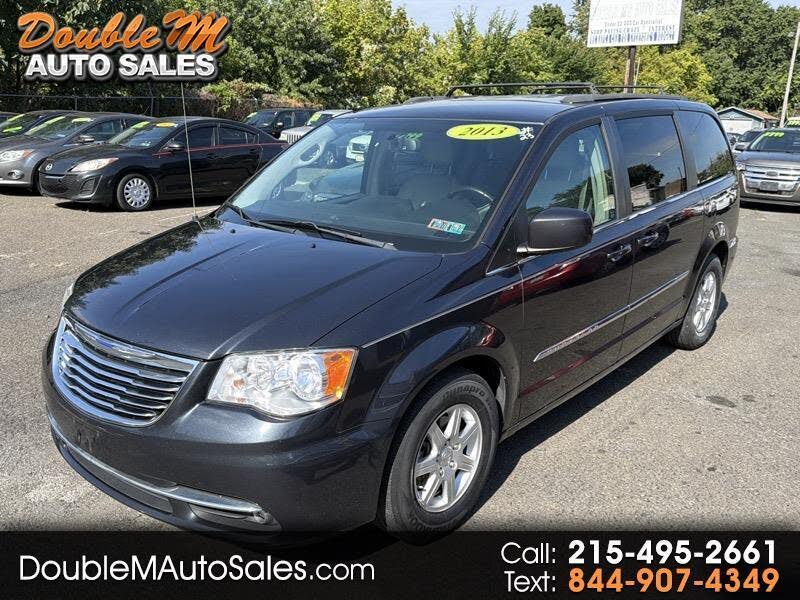 2013 Chrysler Town and Country Touring