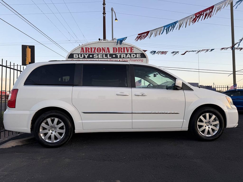 2014 Chrysler Town & Country Touring