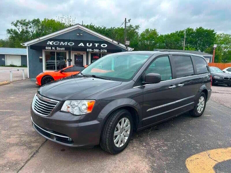 2015 Chrysler Town and Country Touring