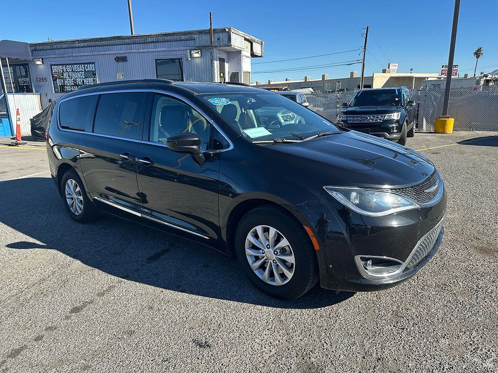 2017 Chrysler Pacifica Touring Plus