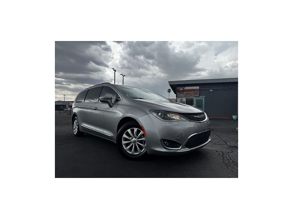 2017 Chrysler Pacifica Touring Plus