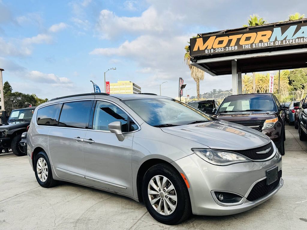 2017 Chrysler Pacifica Touring Plus