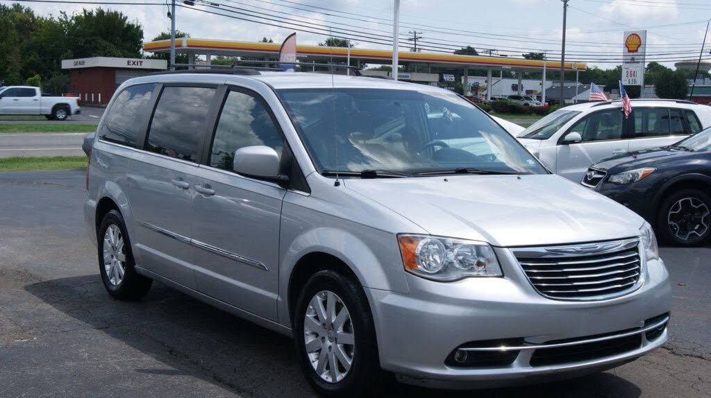 2012 Chrysler Town & Country Touring