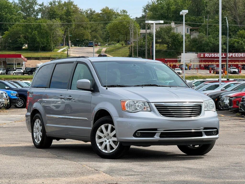 2014 Chrysler Town & Country Touring