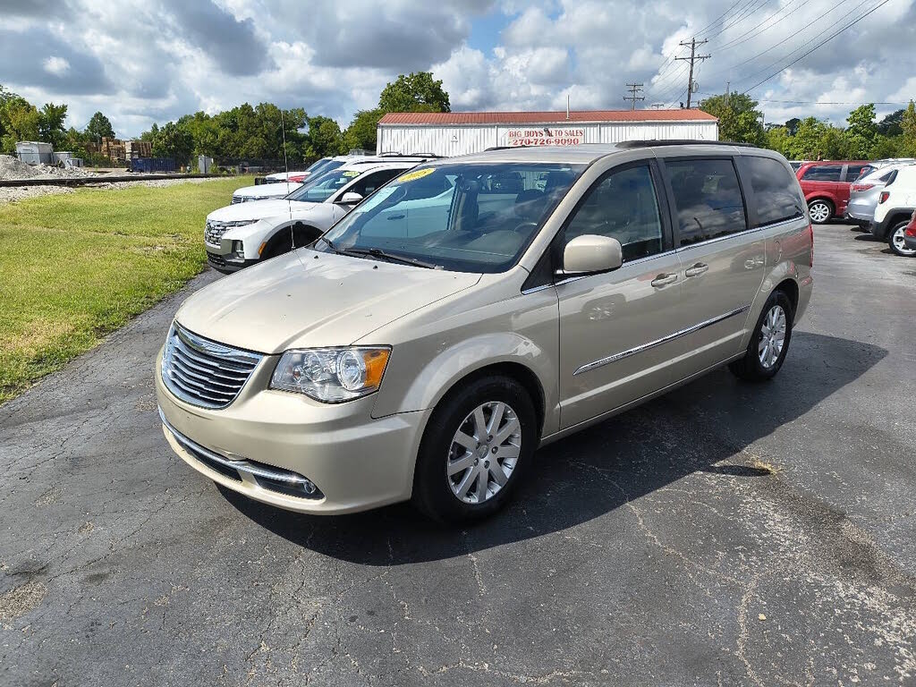 2015 Chrysler Town and Country Touring