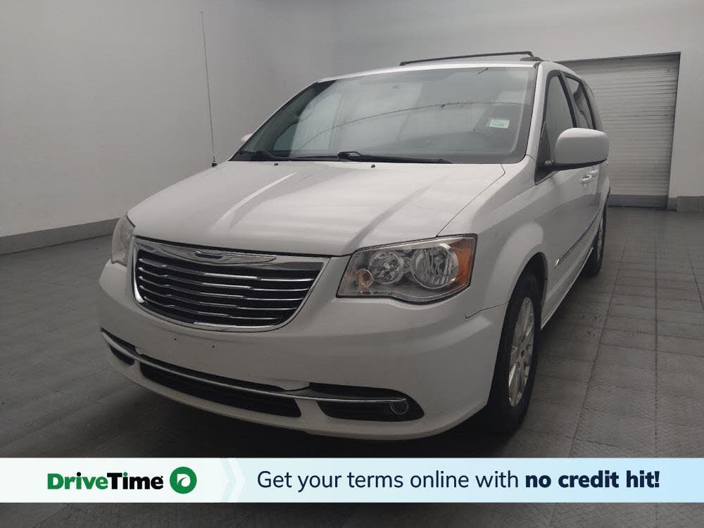 2016 Chrysler Town and Country Touring