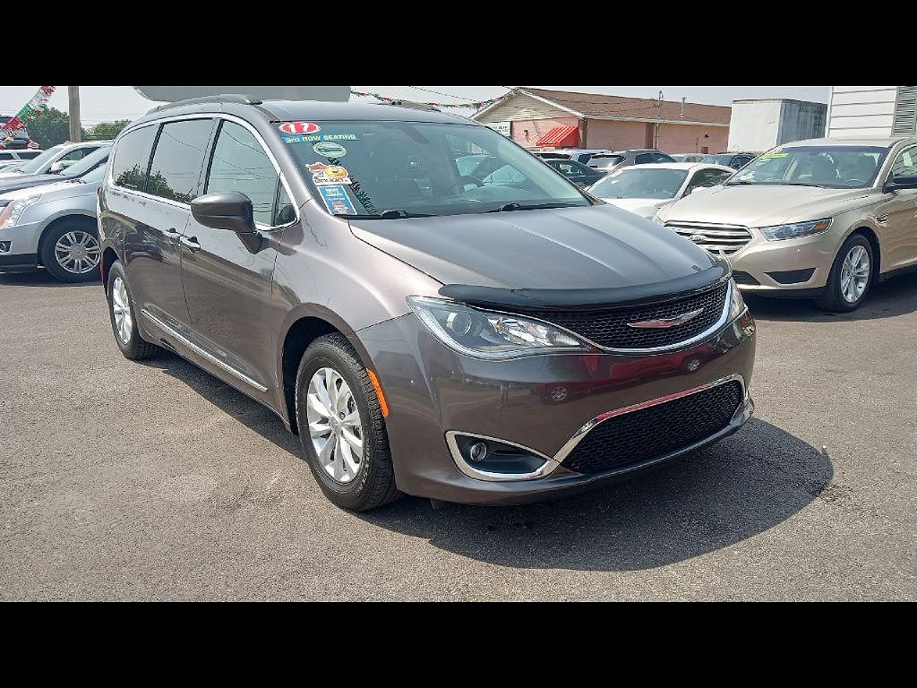 2017 Chrysler Pacifica Touring Plus
