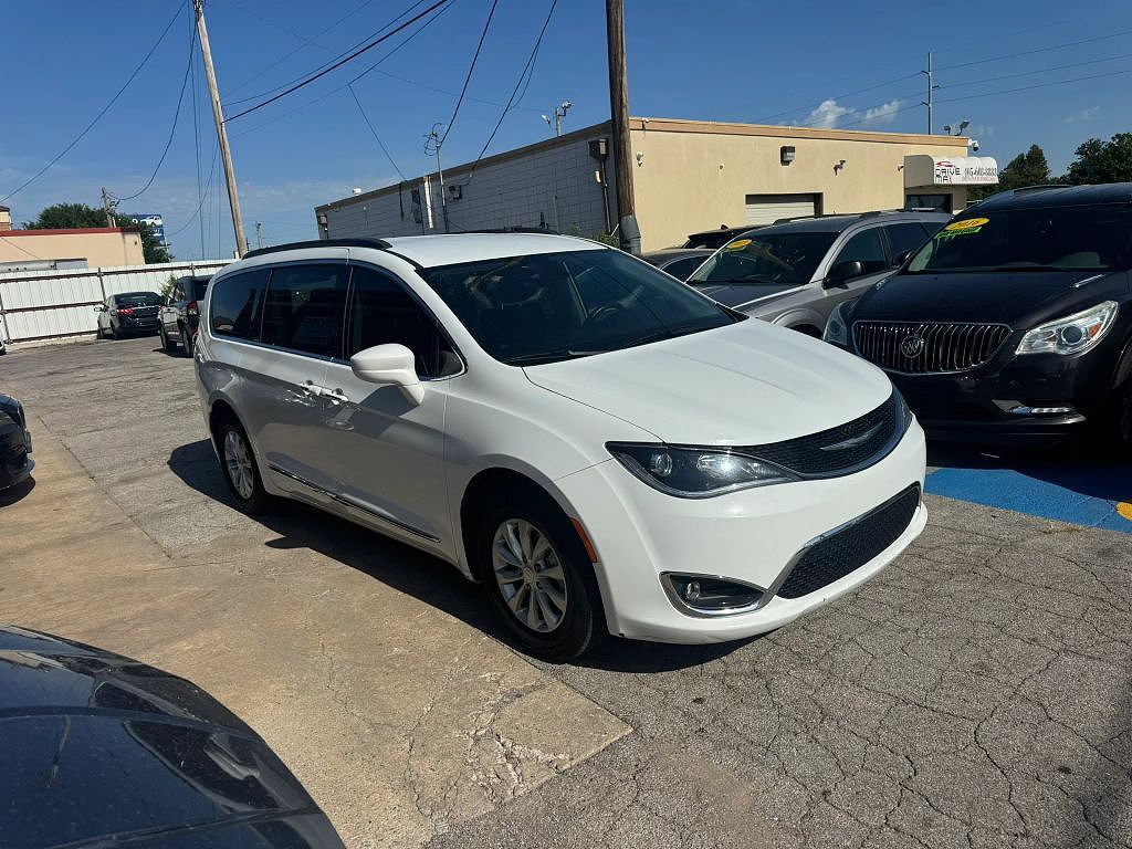 2017 Chrysler Pacifica Touring Plus