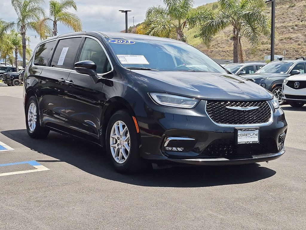 2023 Chrysler Pacifica Touring L