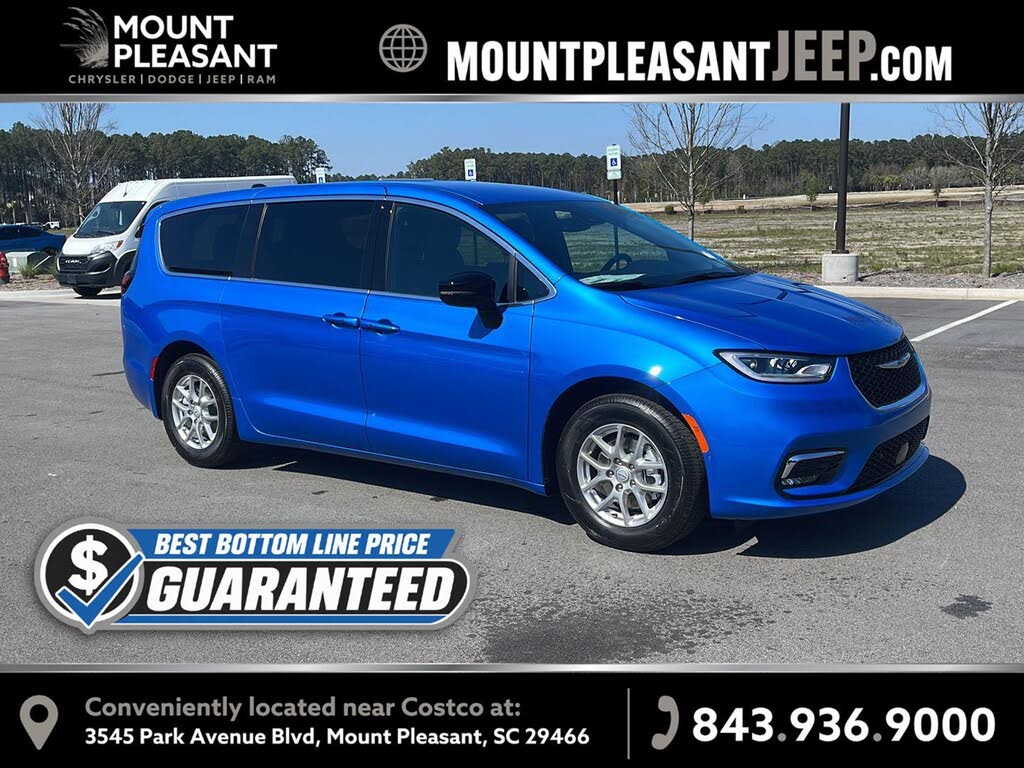 2026 Chrysler Pacifica Select