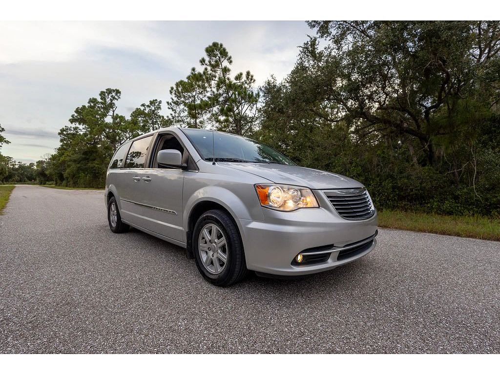 2012 Chrysler Town & Country Touring