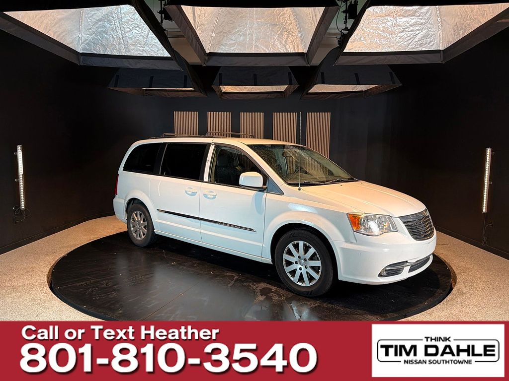 2016 Chrysler Town & Country Touring
