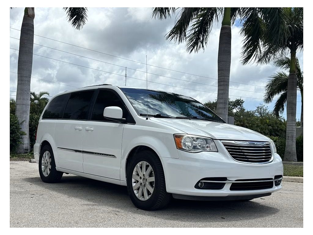 2016 Chrysler Town & Country Touring