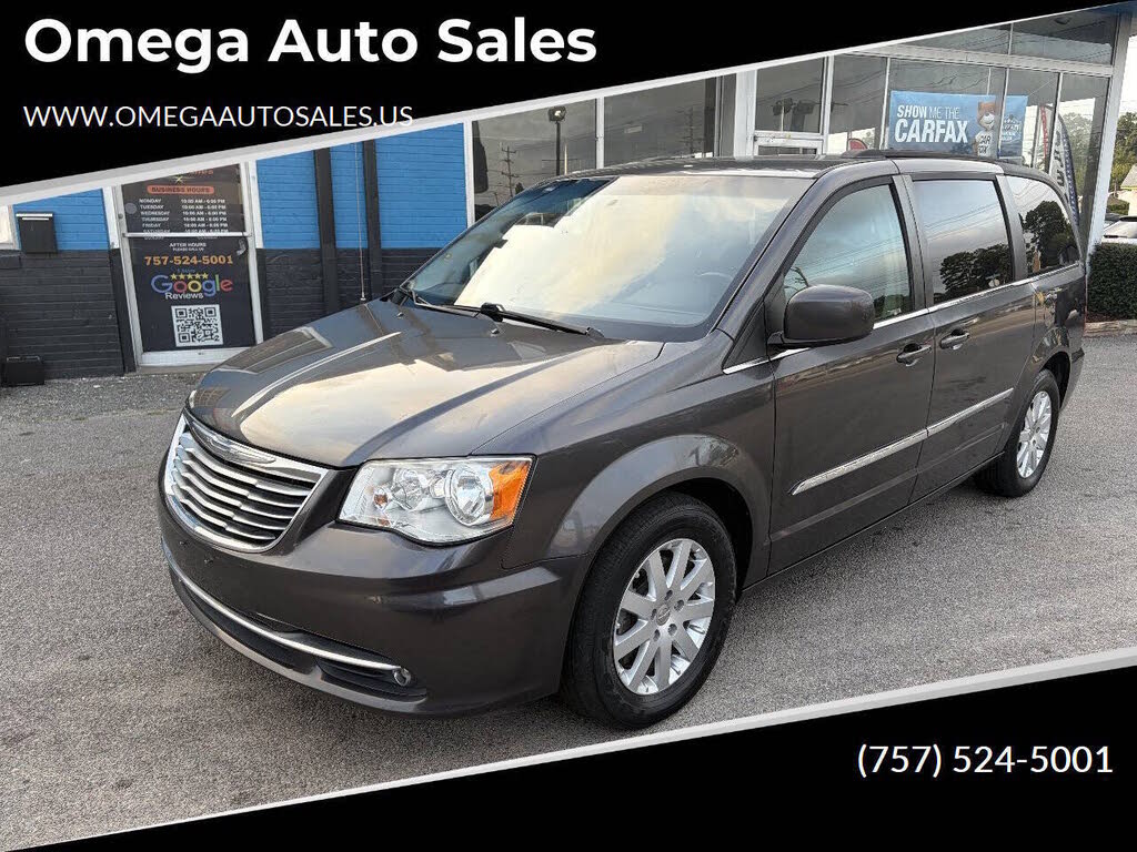 2016 Chrysler Town & Country Touring