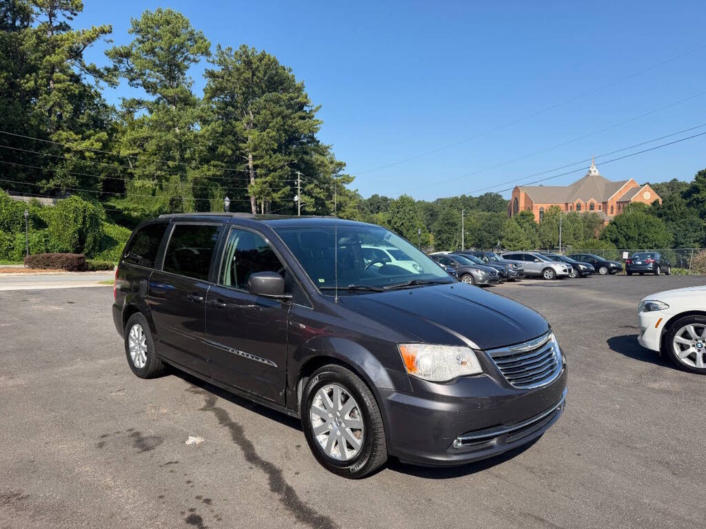 2016 Chrysler Town and Country Touring