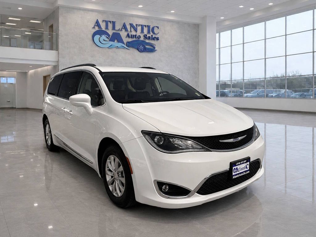 2017 Chrysler Pacifica Touring Plus