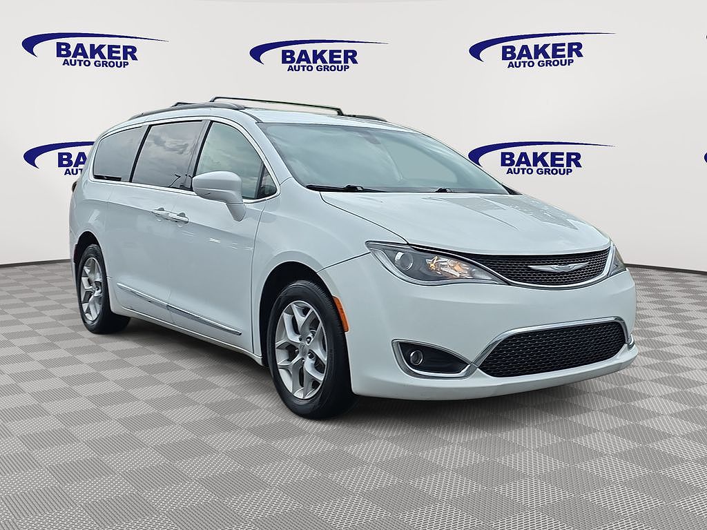 2017 Chrysler Pacifica Touring Plus