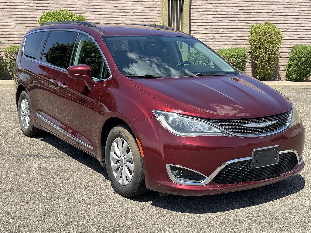 2017 Chrysler Pacifica Touring Plus