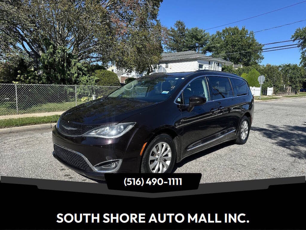 2017 Chrysler Pacifica Touring Plus