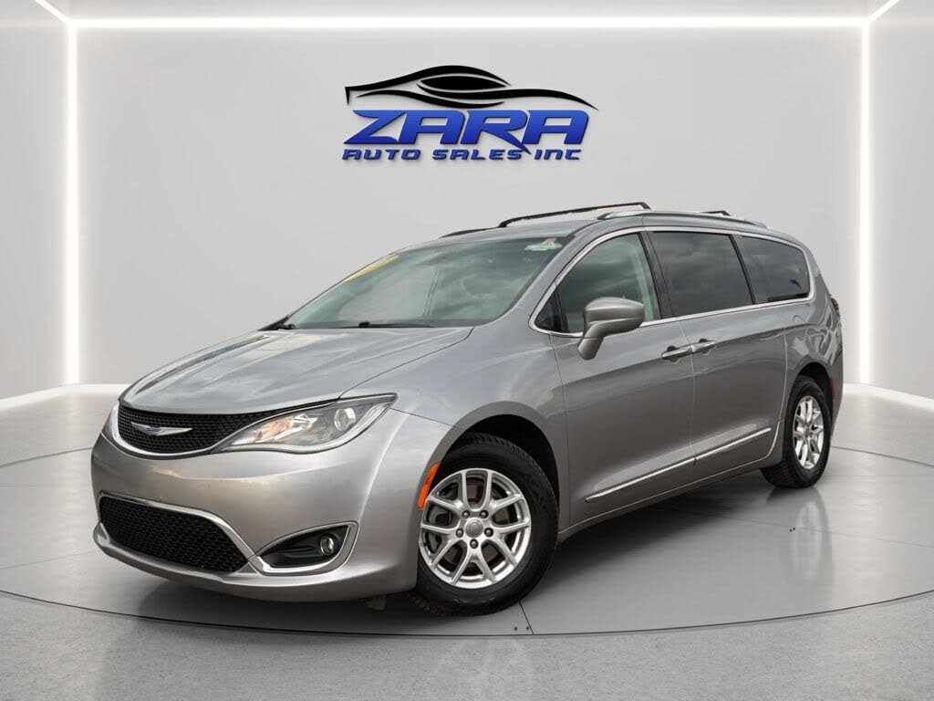 2020 Chrysler Pacifica Touring L