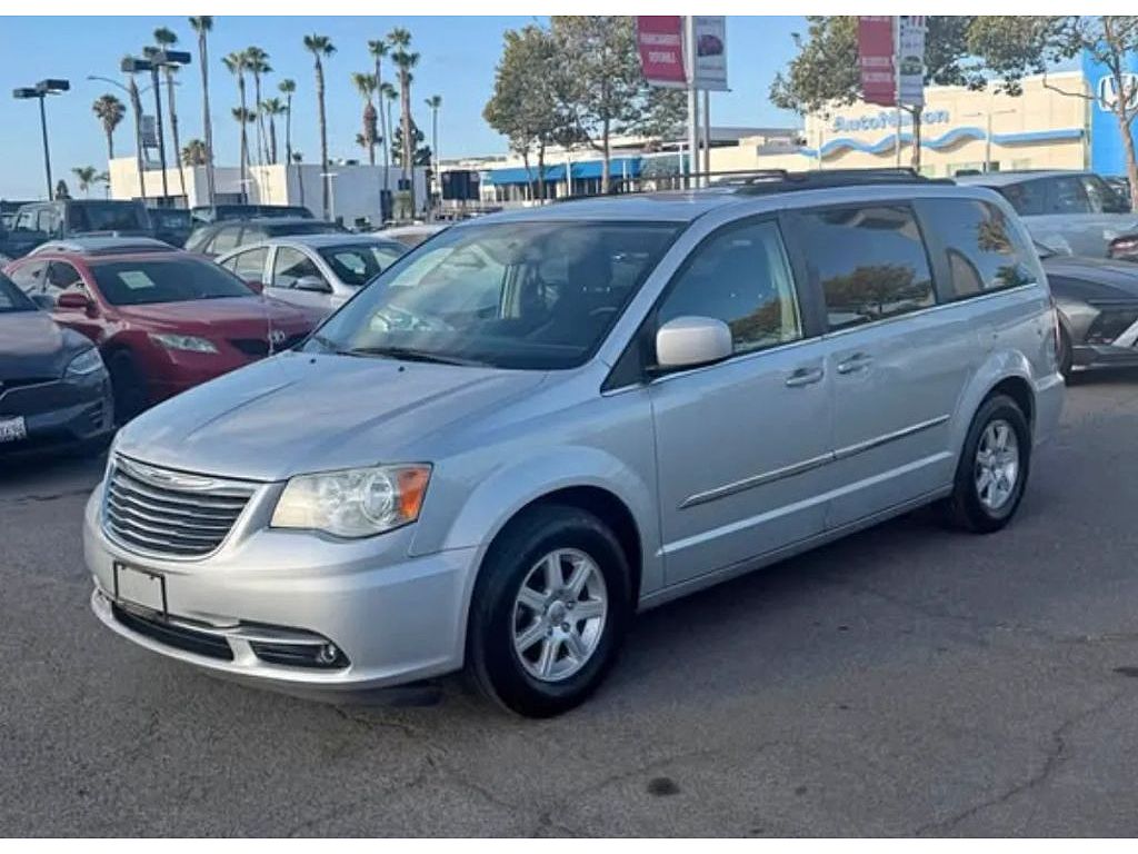 2012 Chrysler Town and Country Touring