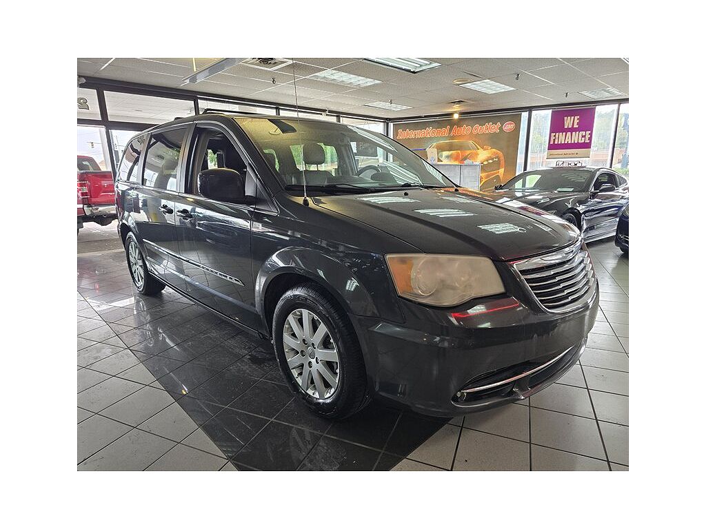 2012 Chrysler Town & Country Touring