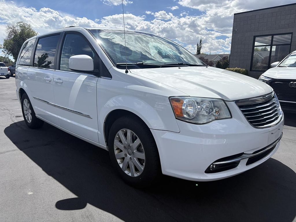 2014 Chrysler Town & Country Touring