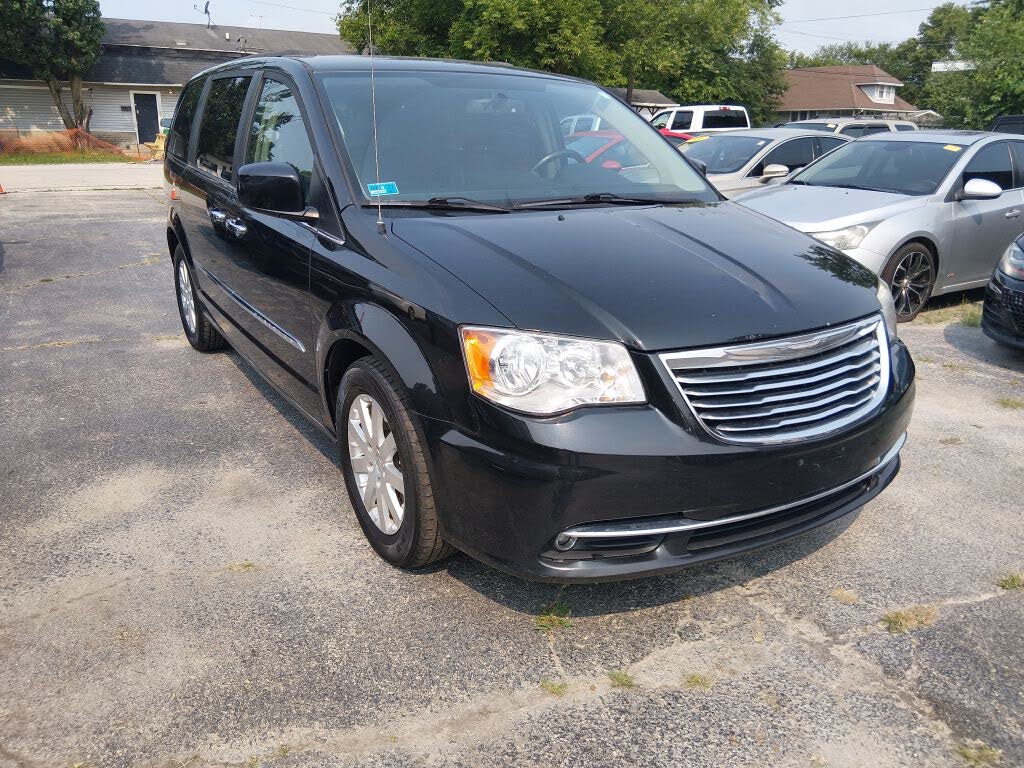 2015 Chrysler Town and Country Touring
