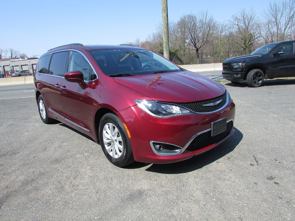 2017 Chrysler Pacifica Touring Plus