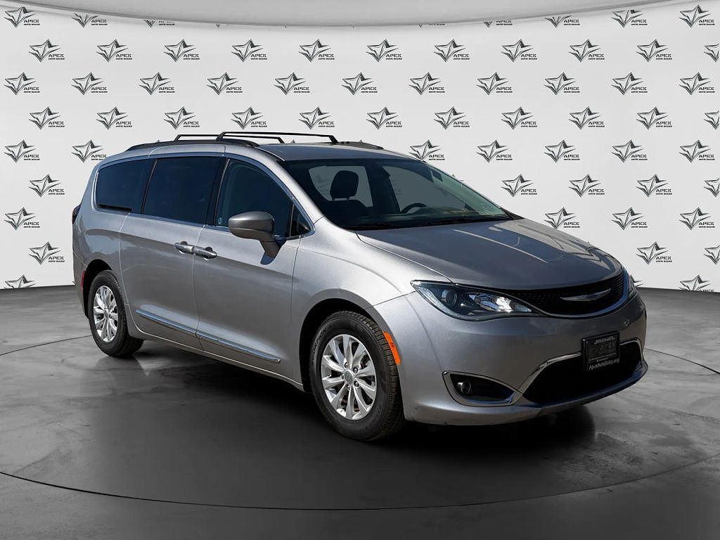 2017 Chrysler Pacifica Touring Plus