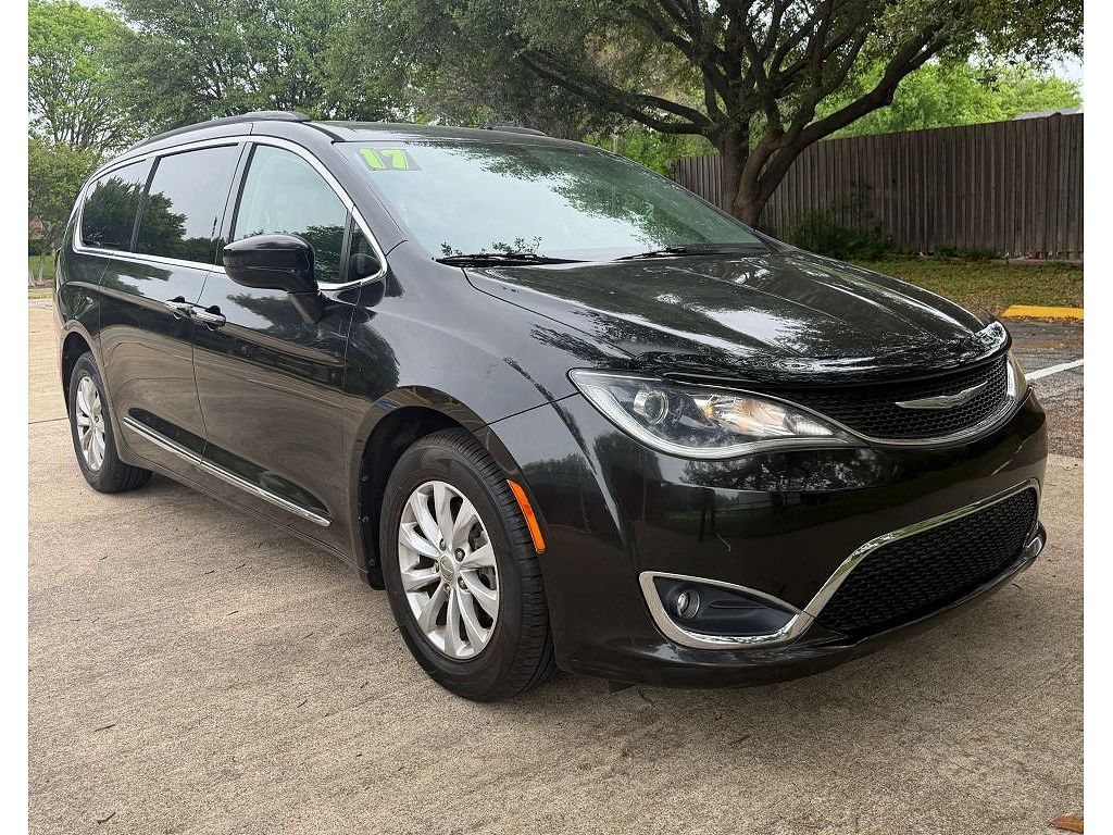 2017 Chrysler Pacifica Touring Plus