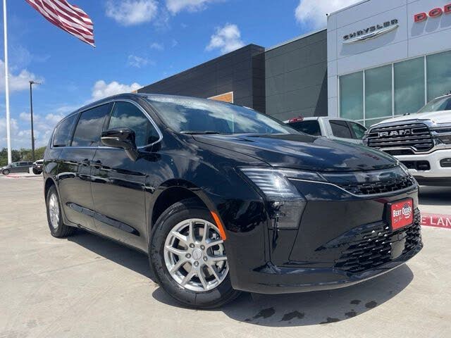 2027 Chrysler Pacifica Select