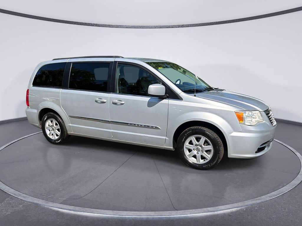 2012 Chrysler Town & Country Touring