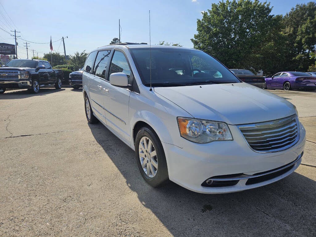 2015 Chrysler Town and Country Touring