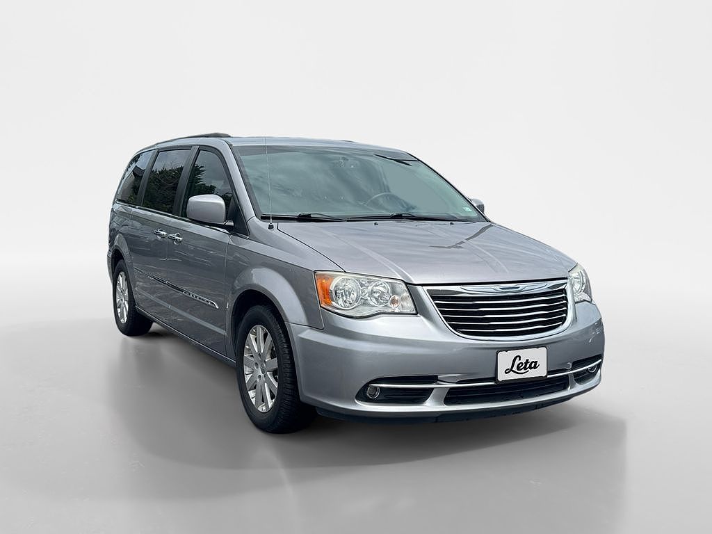 2016 Chrysler Town & Country Touring