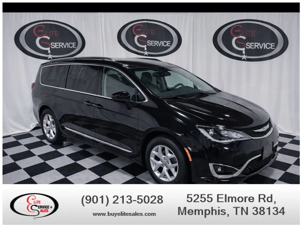 2017 Chrysler Pacifica Touring Plus